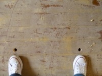 Fußbodendämmung über Einblaslöcher nach Einblasschema 