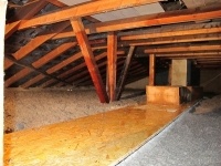 Dachgeschoss dämmen mit Zellulose